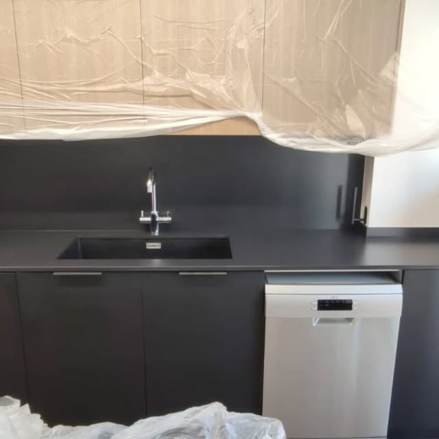 Cocina en montaje
